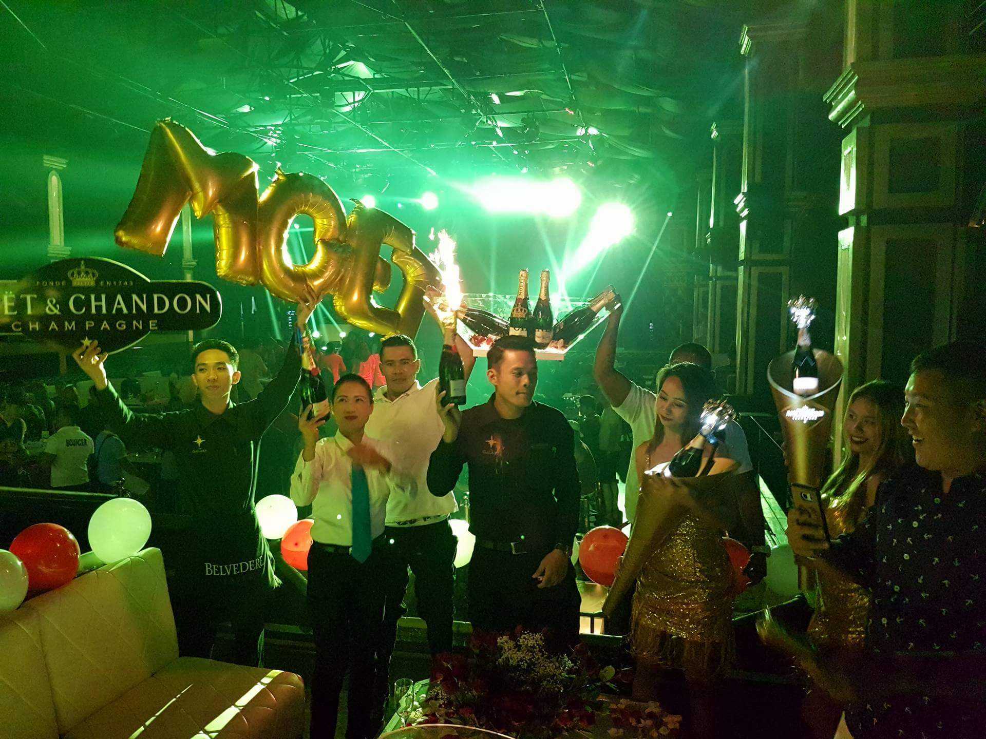 Boracay-Explore Boracay nightlife, the most visited Boracay nightclub Galaxy