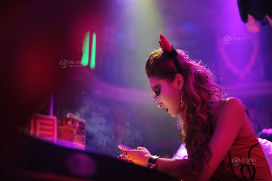Boracay-Red light district in Boracay, Philippines with cute and sexy Filipino girls