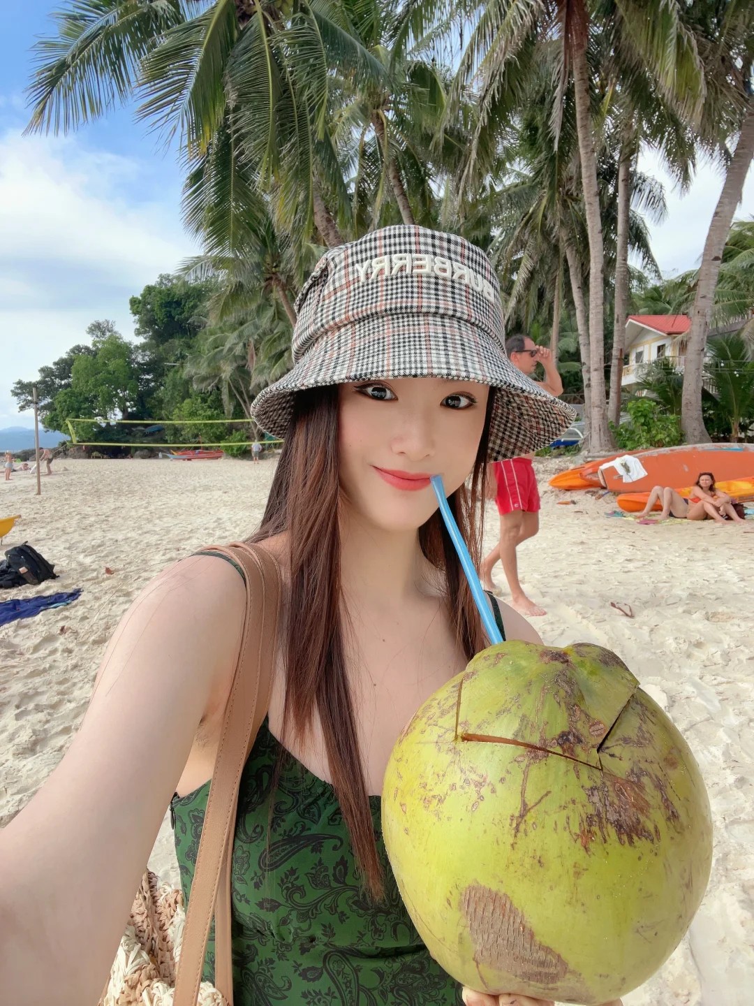 Boracay-Ambassador restaurant hotel in Boracay, ?fireworks show at 8pmt