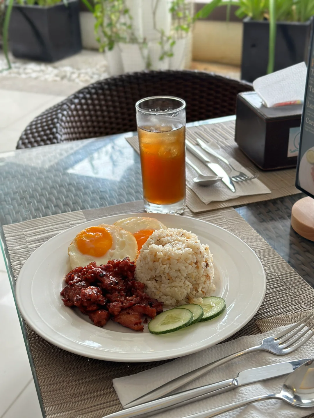 Boracay-Summer Palace Resort Boracay, cheap price and good breakfast