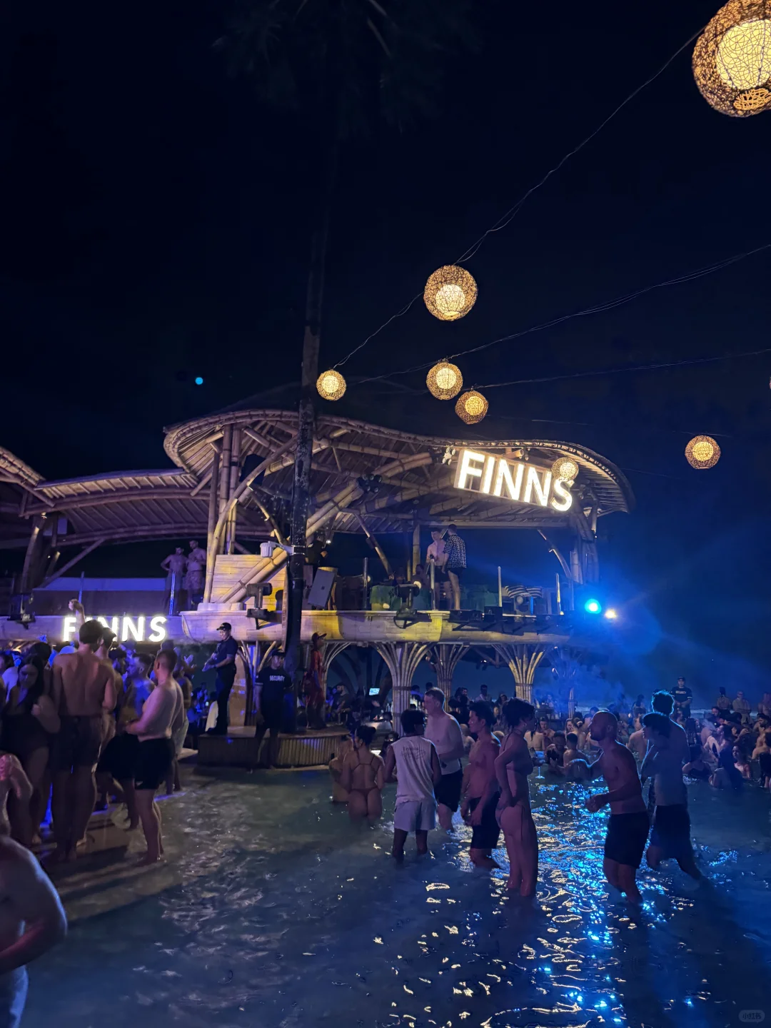 Bali-The beach club? with the best atmosphere in Bali is none other than Finns