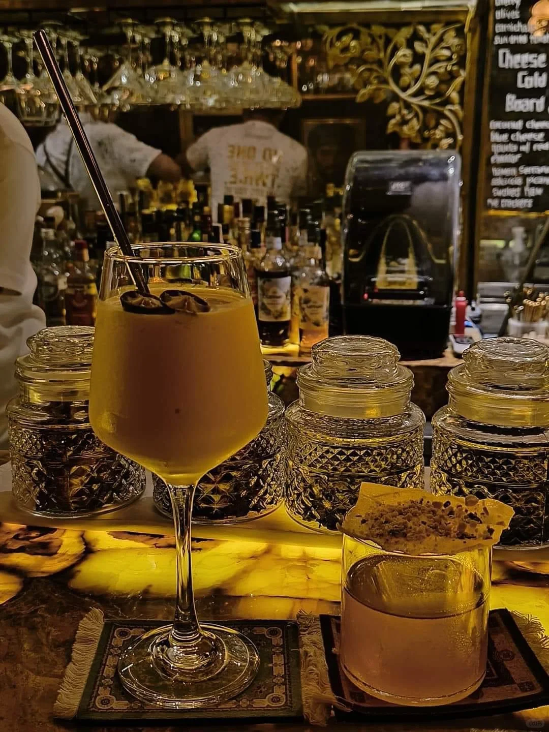 Boracay-Boracay's mysterious closet bar is hidden in a restaurant closet