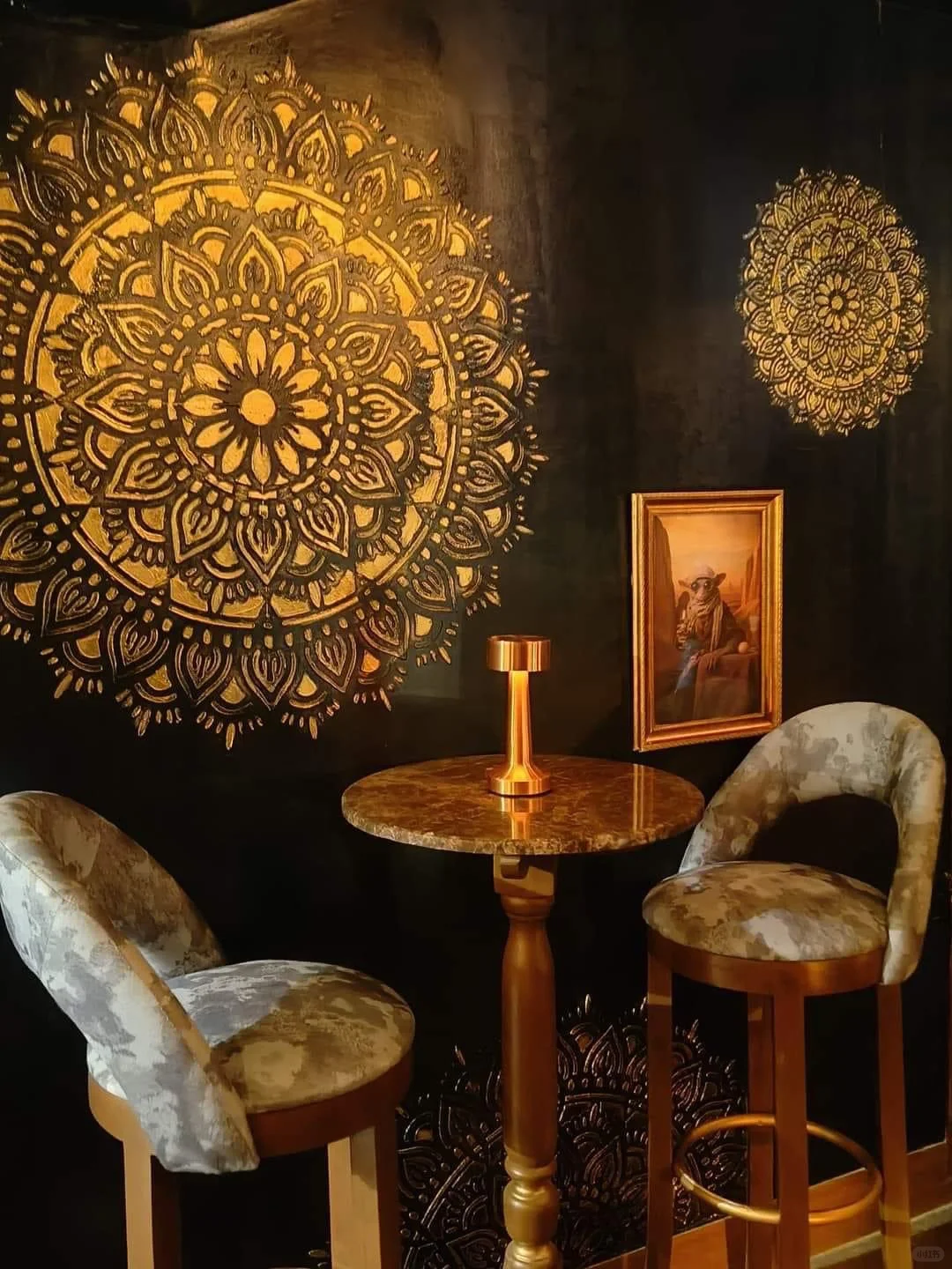 Boracay-Boracay's mysterious closet bar is hidden in a restaurant closet