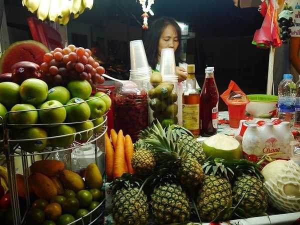 Hua Hin-The train to Hua Hin in July may be the most artistic market in Thailand