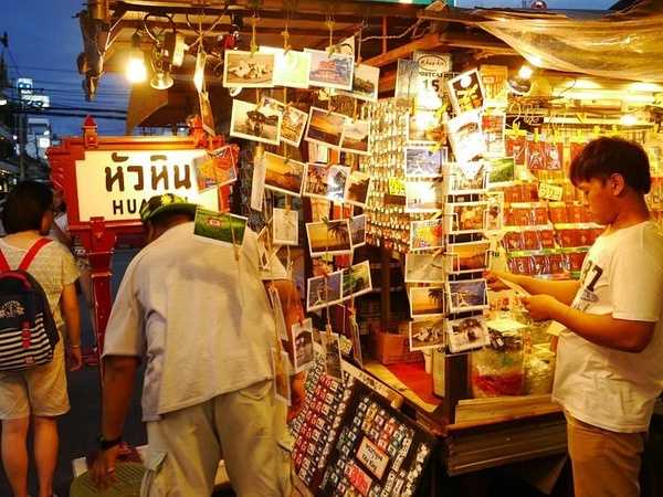 Hua Hin-The train to Hua Hin in July may be the most artistic market in Thailand