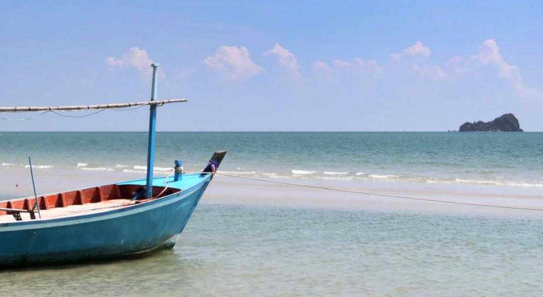 Hua Hin-Encounter romance and beauty at The Stand Hotel Hua Hin