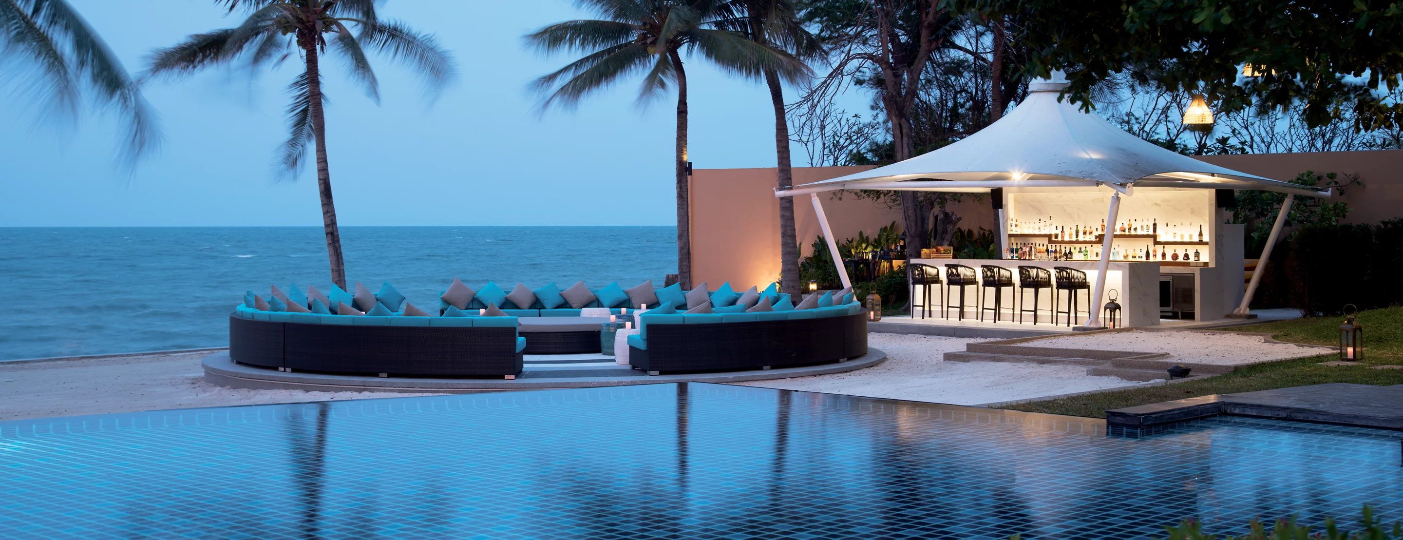 Hua Hin-OCEAN BAR at Mövenpick Asara Resort & Spa Hua Hin