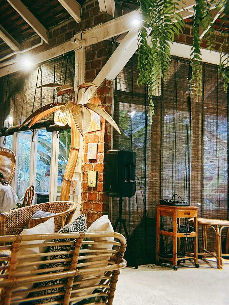 Hua Hin-Malo Bar, a chic bar in the heart of Hua Hin, a greeting from the Samoan people