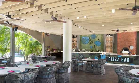 Hua Hin-AQUA Pool Bar and Terrace Bar at Avani Hua Hin to relax and recharge poolside
