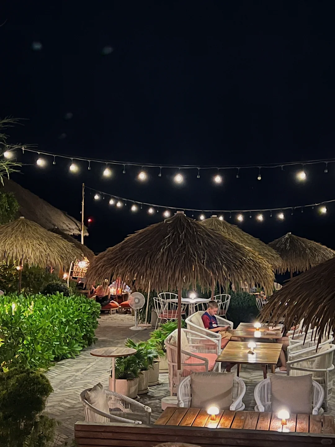 Hua Hin-The Standard Hotel Praca Bar?, authentic Thai local beer and food✨
