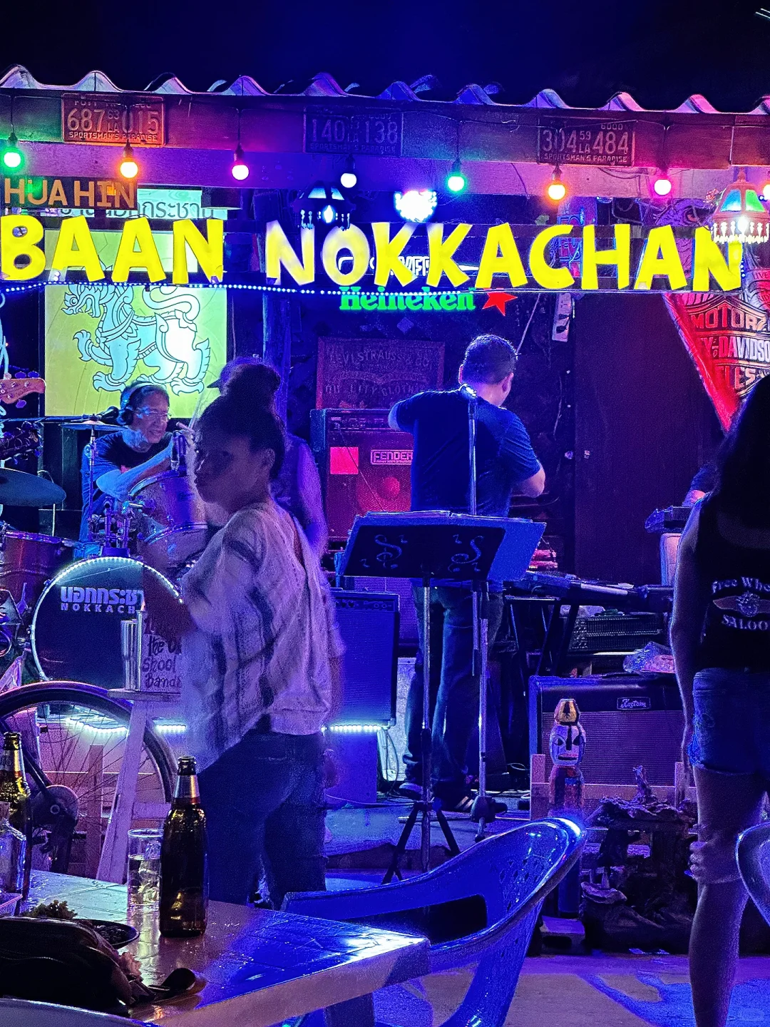 Hua Hin-Baan Nokkachan Hua Hin street bar with live singers and many locals