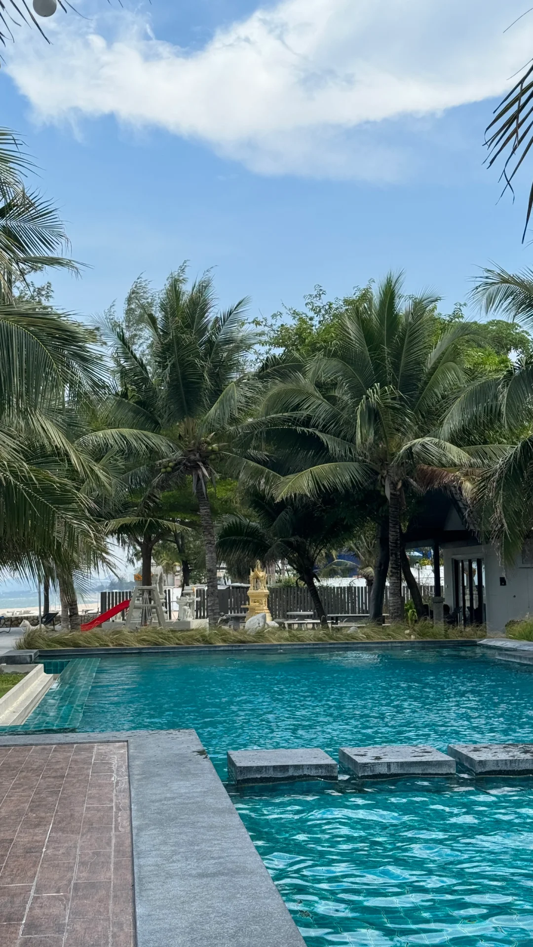 Hua Hin-Little Sea Cafe in Hua Hin, Thailand｜Resort-style seaside forest
