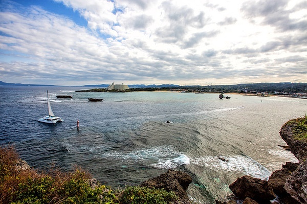 Okinawa-Go to Okinawa to see the Pacific Ocean, a couple's budget travel strategy