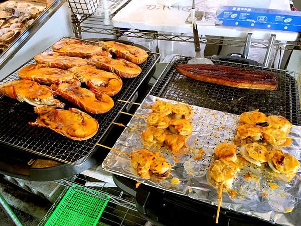 Okinawa-Go to Okinawa to see the Pacific Ocean, a couple's budget travel strategy