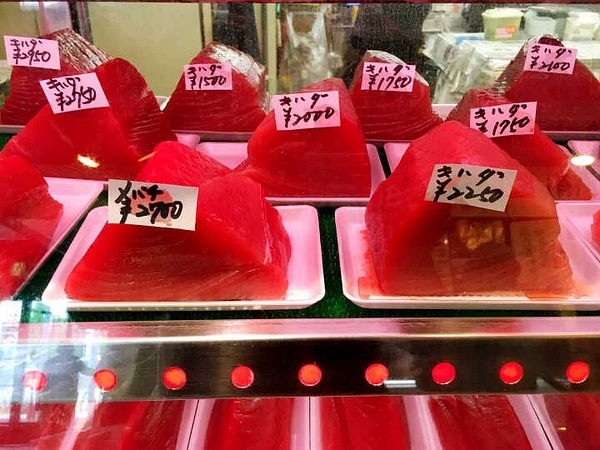 Okinawa-Go to Okinawa to see the Pacific Ocean, a couple's budget travel strategy