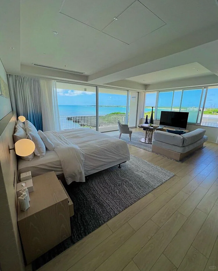 Okinawa-Okinawa please hotel, island and ocean elements decoration style