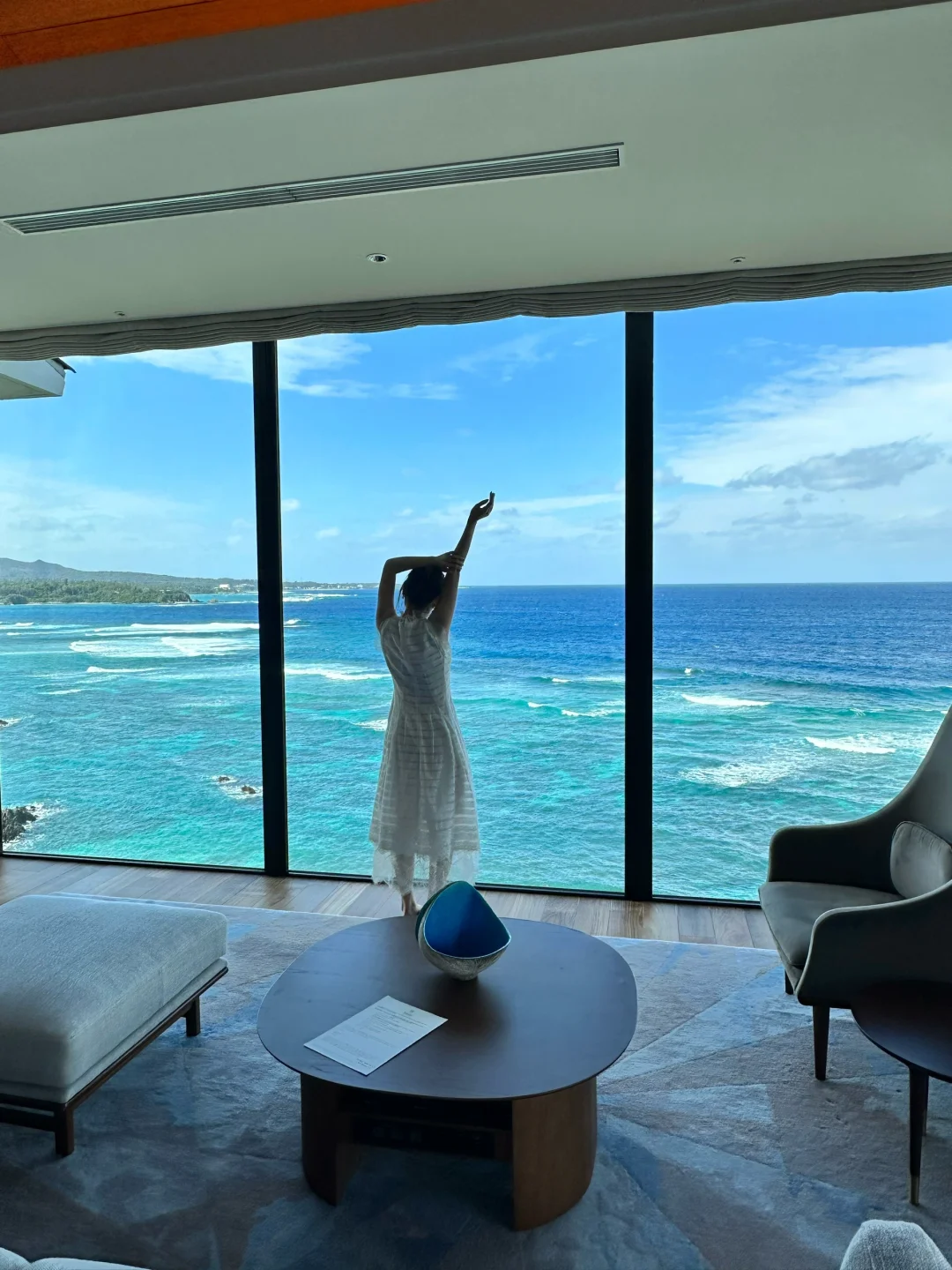 Okinawa-100,000 yen The Orchid Suite at Halekulani? Sunset Wing is amazing