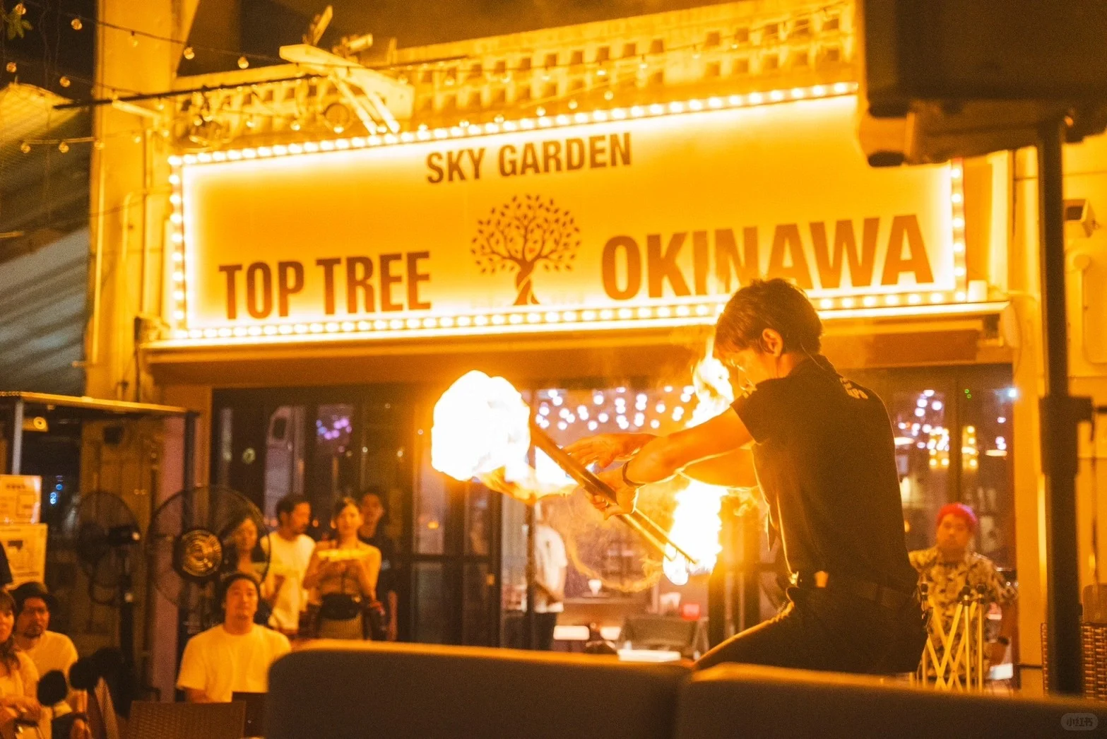 Okinawa-TOP Tree, A Nightclub on the top floor of Don Quijote on Kokusai Street, with many beautiful boys and girls