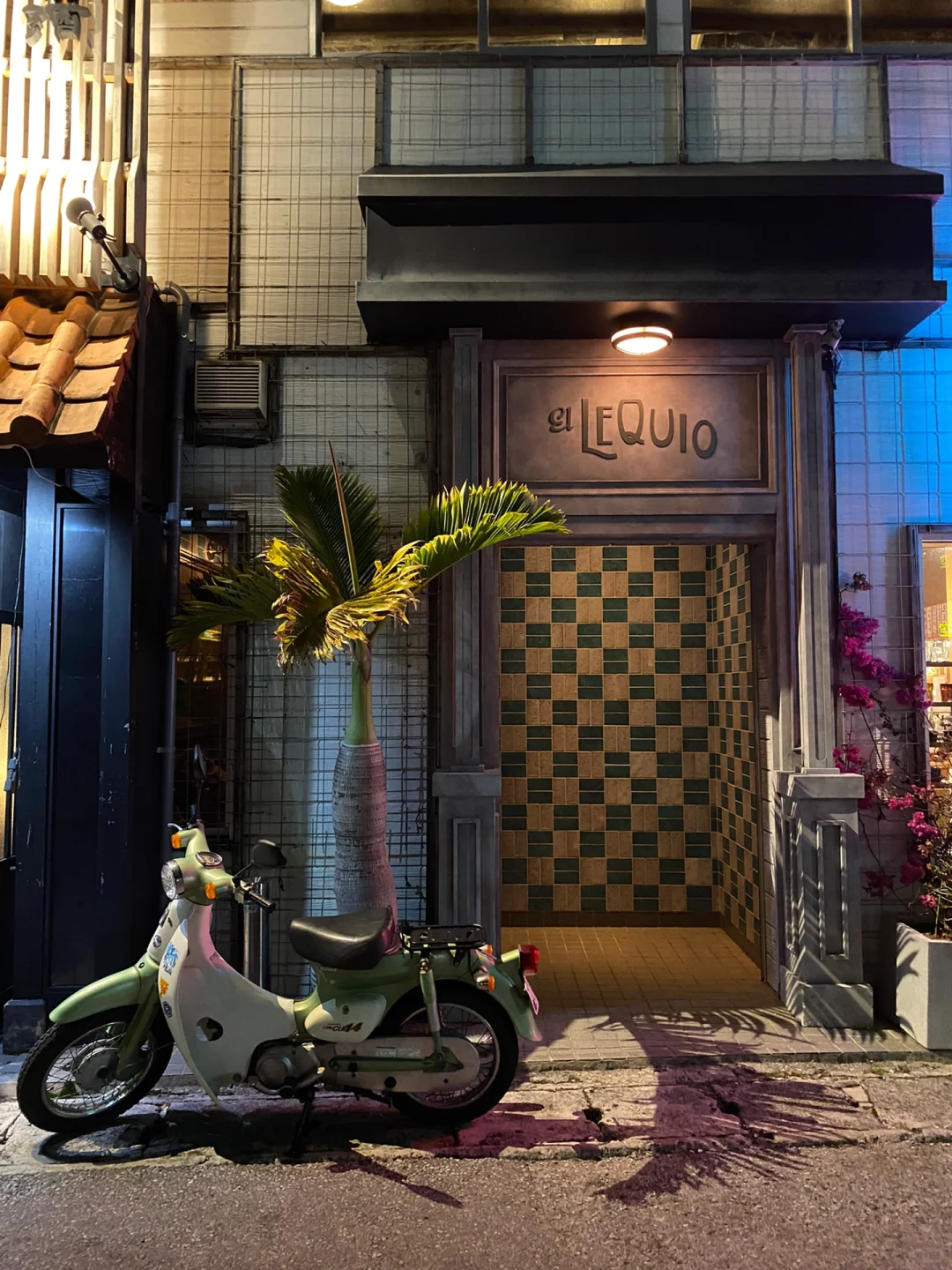 Okinawa-A collection of Okinawa's hidden bars?, two each in Naha and Ishigaki Island!