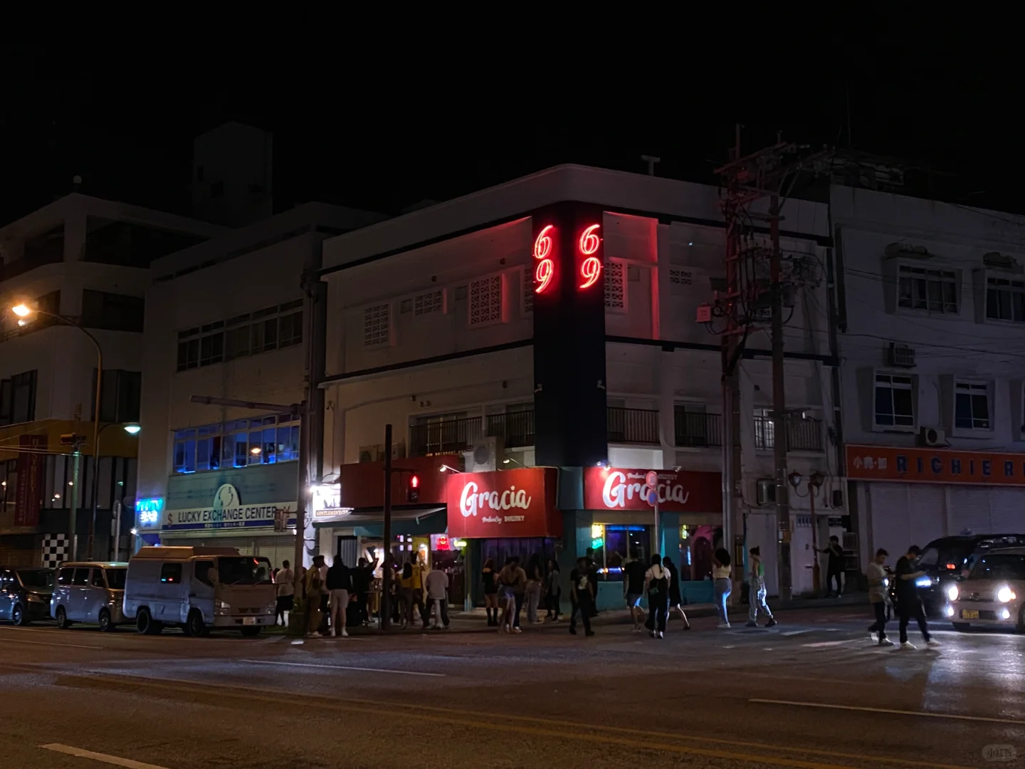 Okinawa-Okinawa's rich nightlife?, feel the excitement in the bar