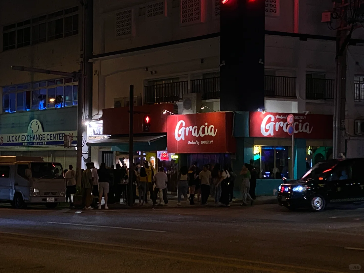 Okinawa-Okinawa's rich nightlife?, feel the excitement in the bar