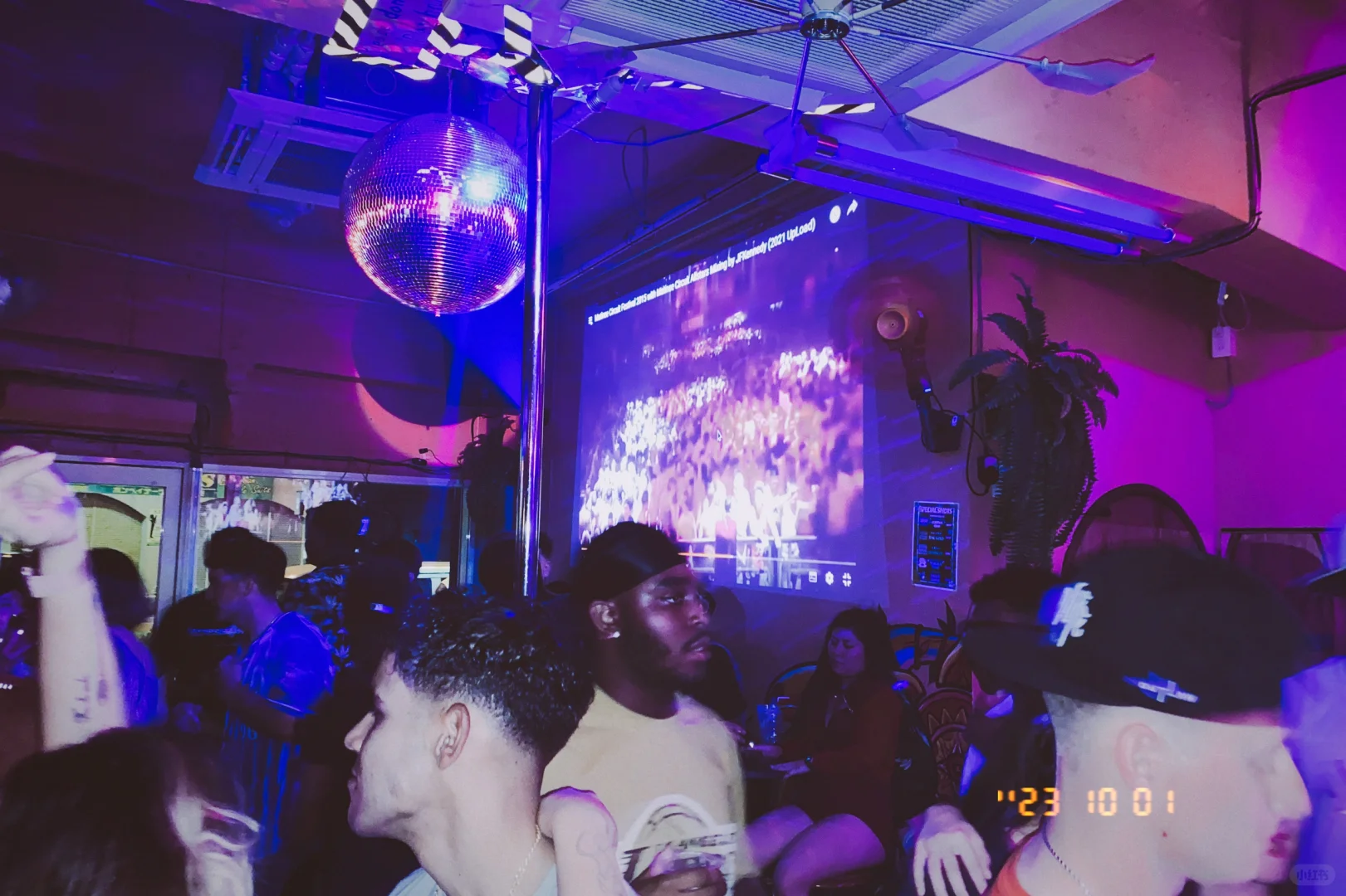 Okinawa-Okinawa's rich nightlife?, feel the excitement in the bar