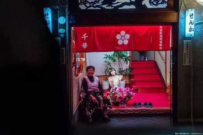 Osaka-The most authentic red-light district in Japan has been unveiled, showing the youth and monsters