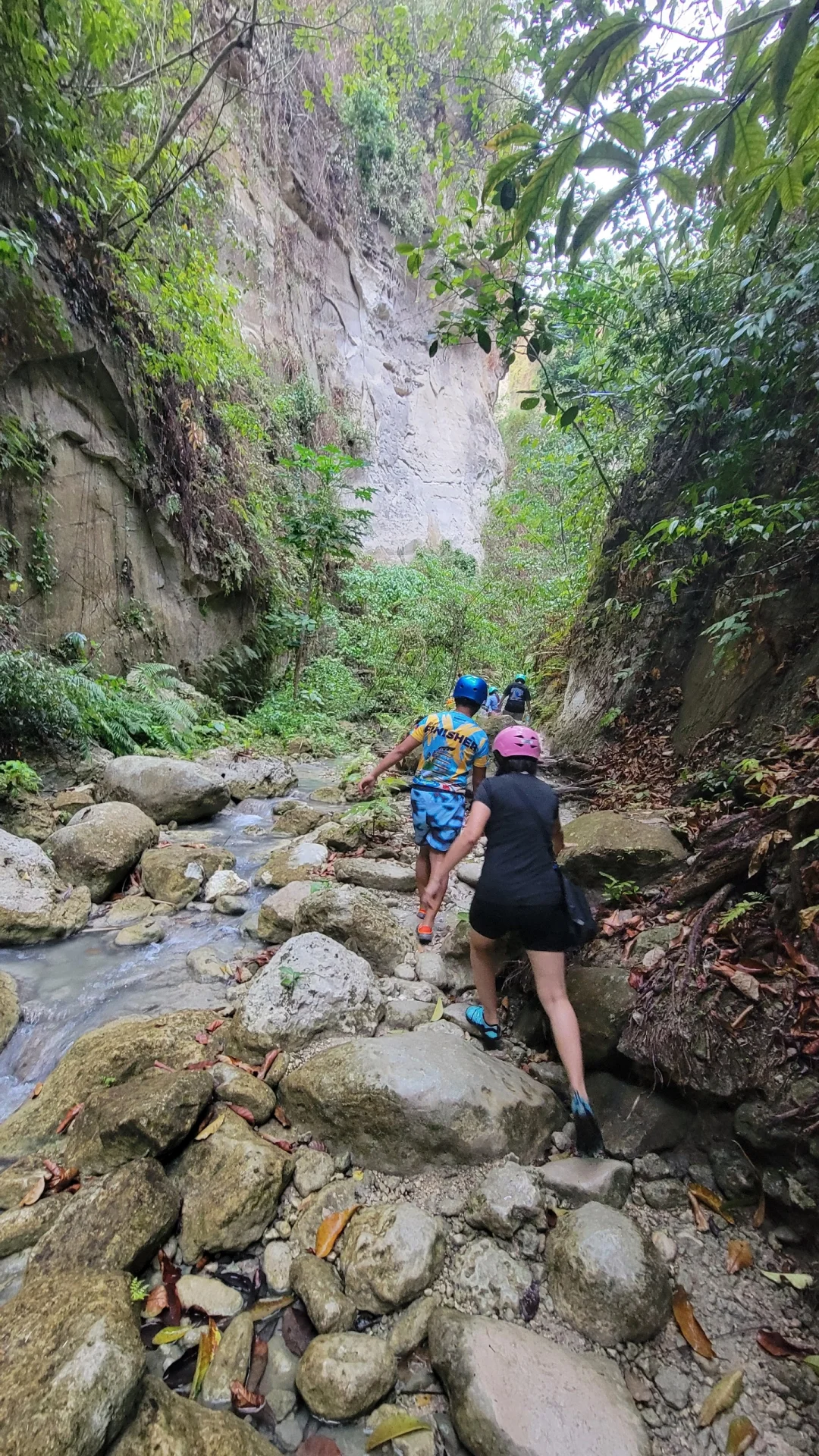 Cebu-Dao Falls, a family-friendly river tracing route, is a small attraction in Cebu Island