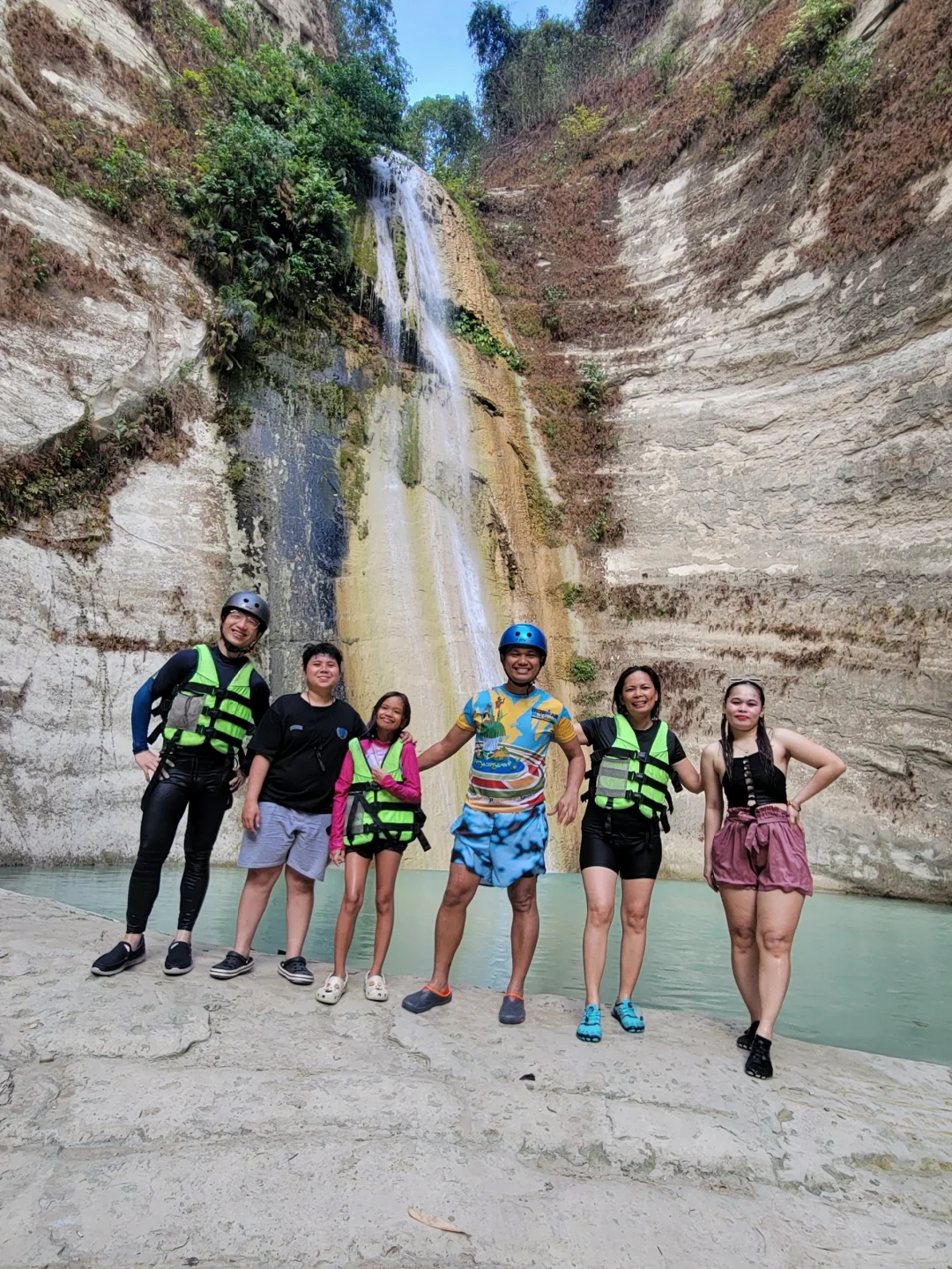 Cebu-Dao Falls, a family-friendly river tracing route, is a small attraction in Cebu Island