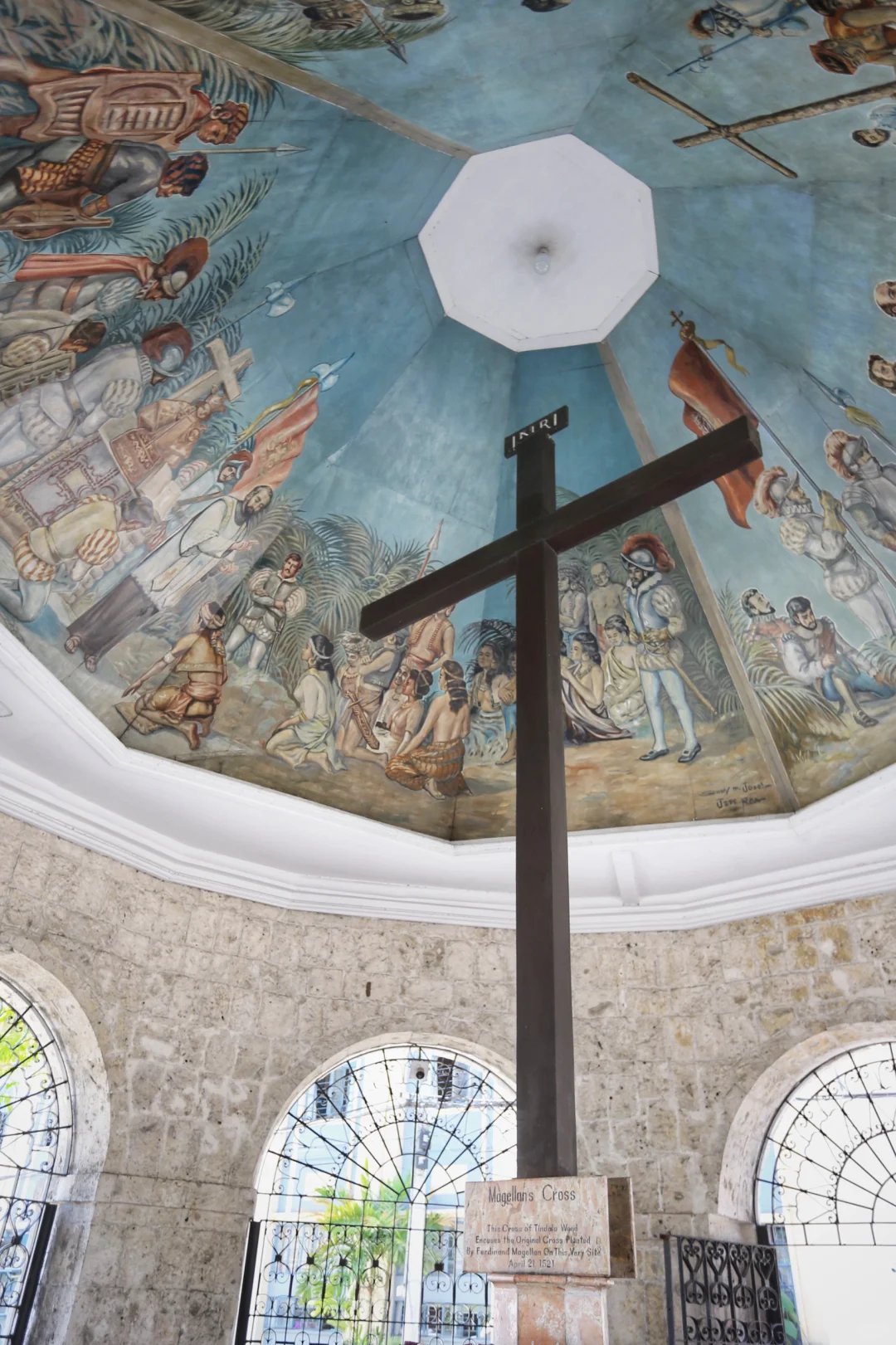 Cebu-Magellan's Cross in Cebu✝️, erected on April 8, 1521 when he arrived in Cebu, Philippines