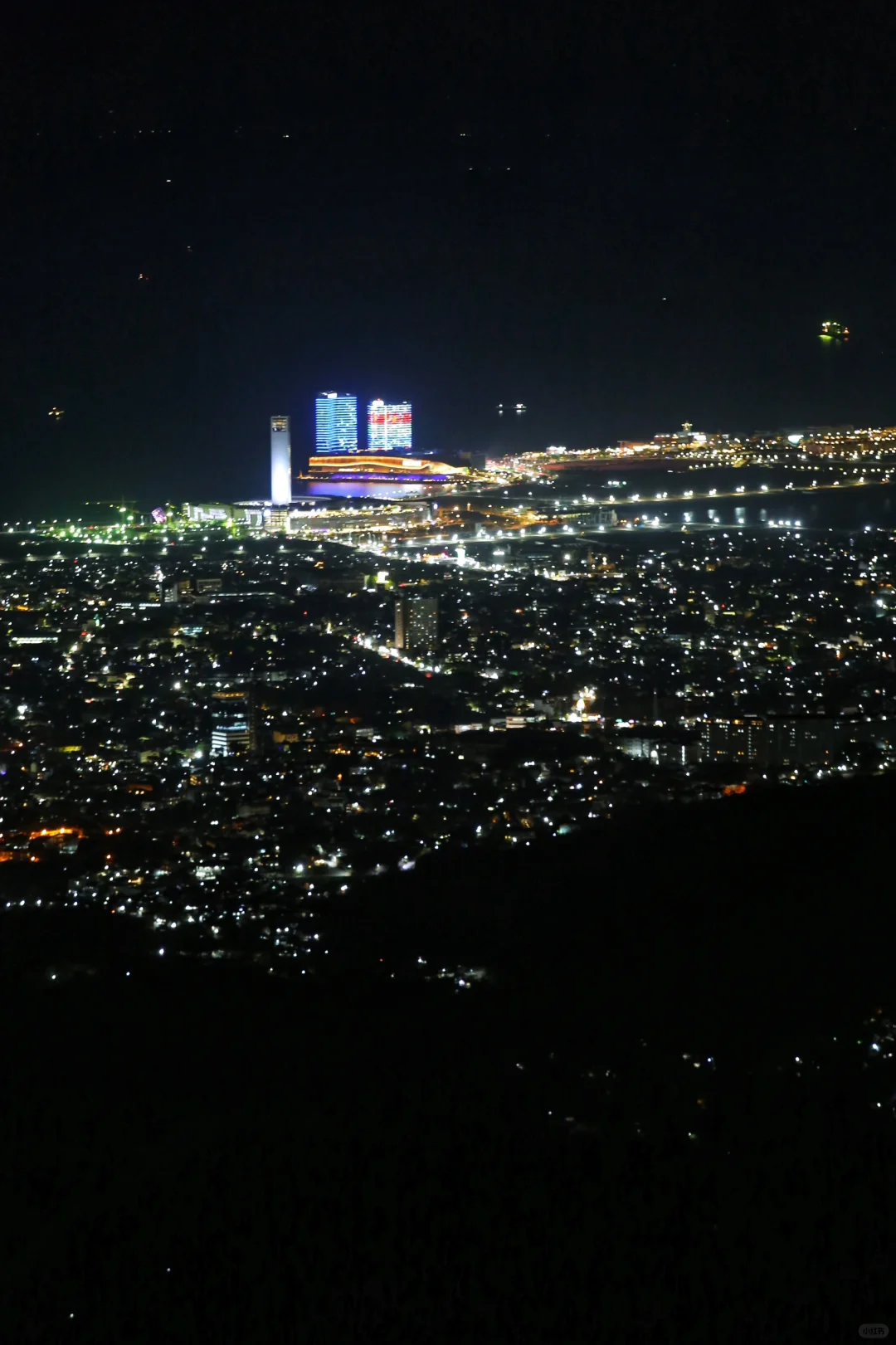 Cebu-Night view of TOPS CEBU mountaintop in Cebu?, Philippines, playing music and dancing