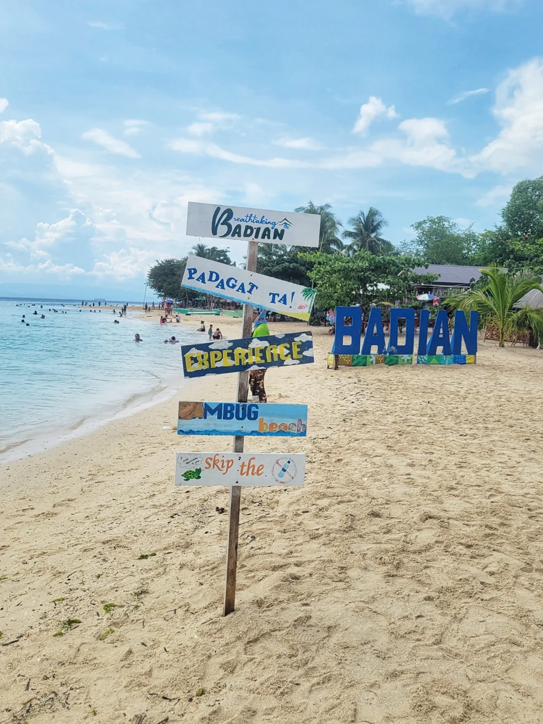 Cebu-Cebu Lumbug Beach, clear blue water and white sand
