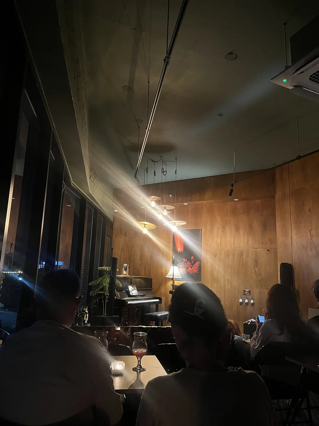 Busan/Jeju-4 nights and 3 days trip to Jeju Island, listen to live jazz music and eat black pork barbecue