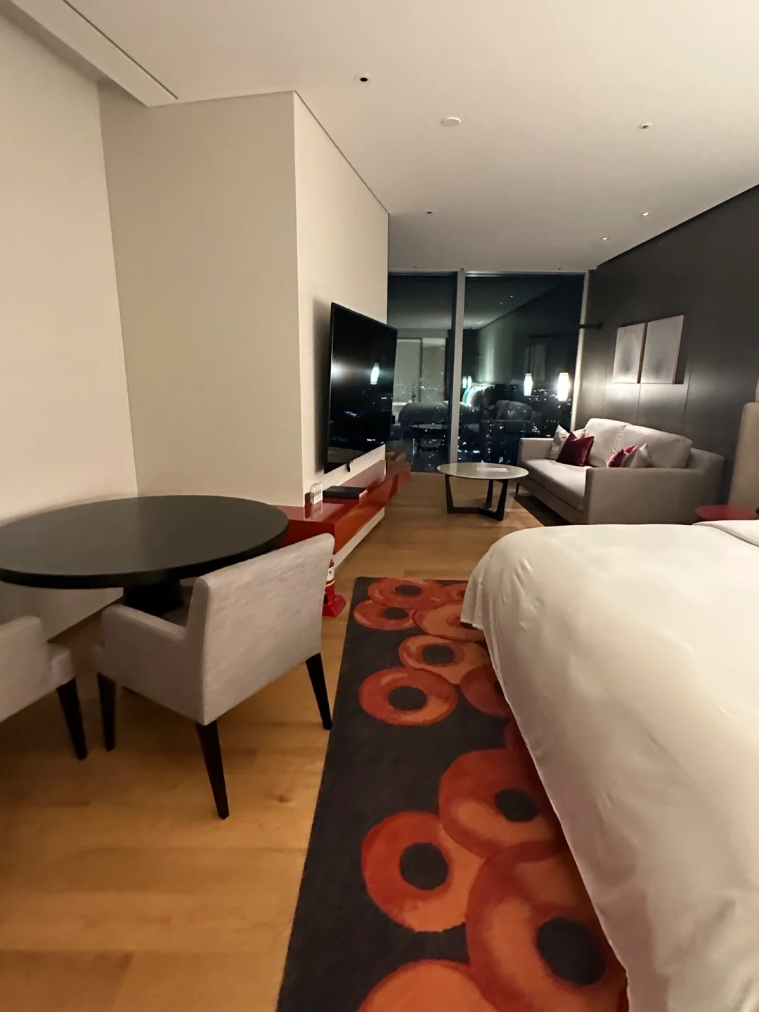 Busan/Jeju-Grand Hyatt, Sun Hotel, Parnas. ?Recommended hotels for Jeju Island travel