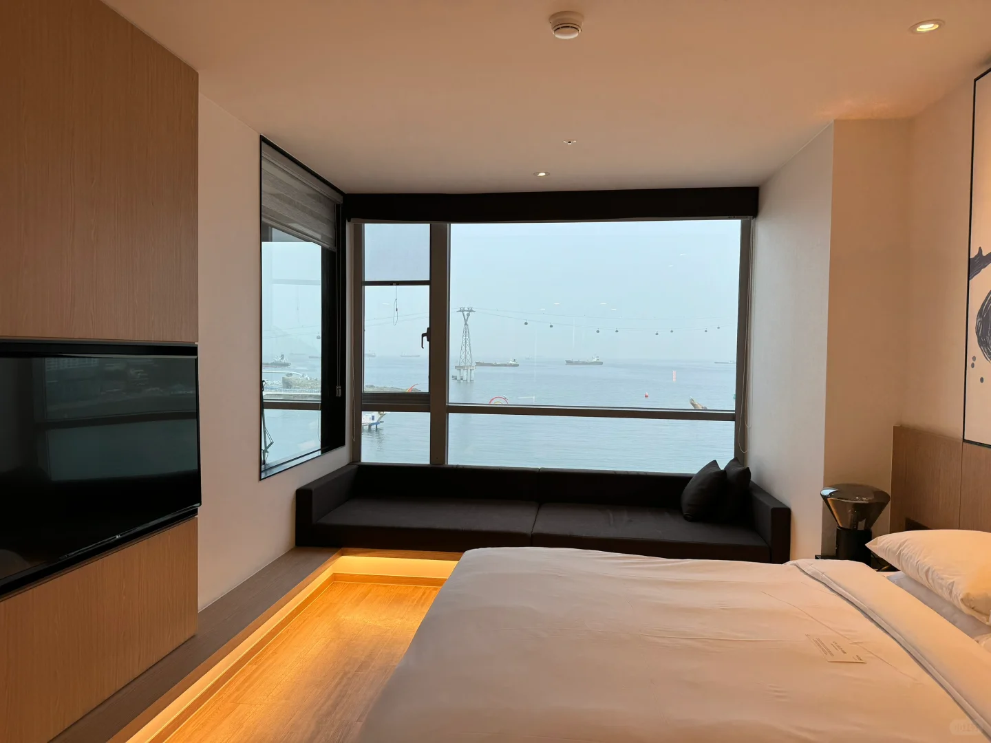 Busan/Jeju-Fairfield Inn Busan has many suites near Songdo Beach