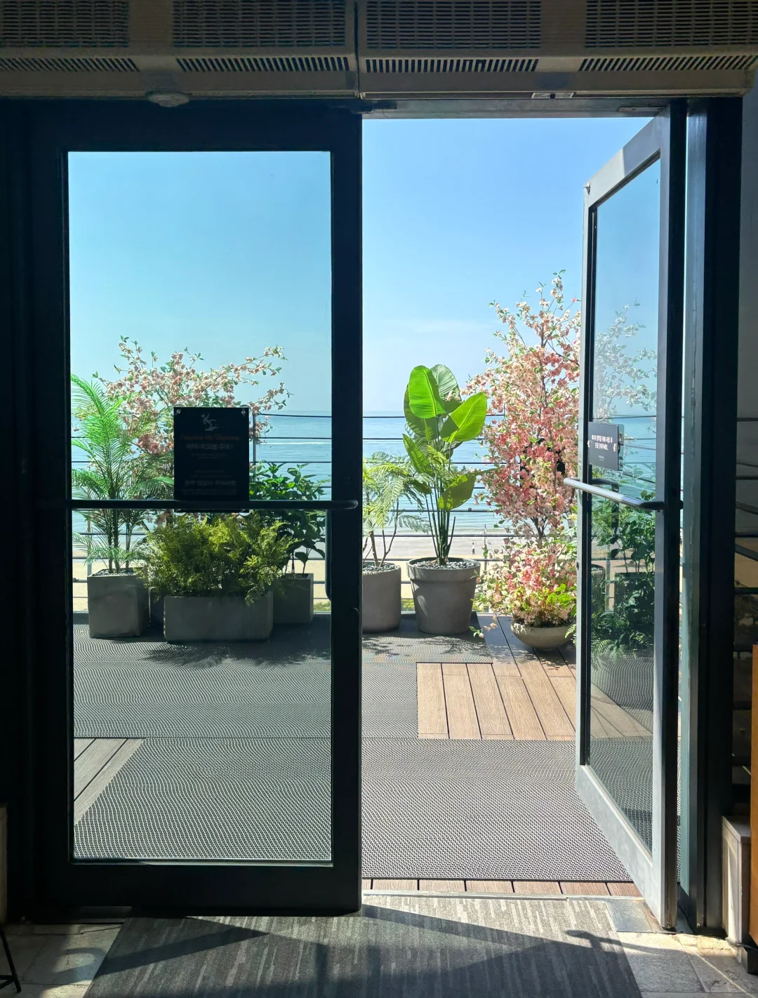 Busan/Jeju-Paradise Hotel Busan | A slow-paced resort hotel loved by locals