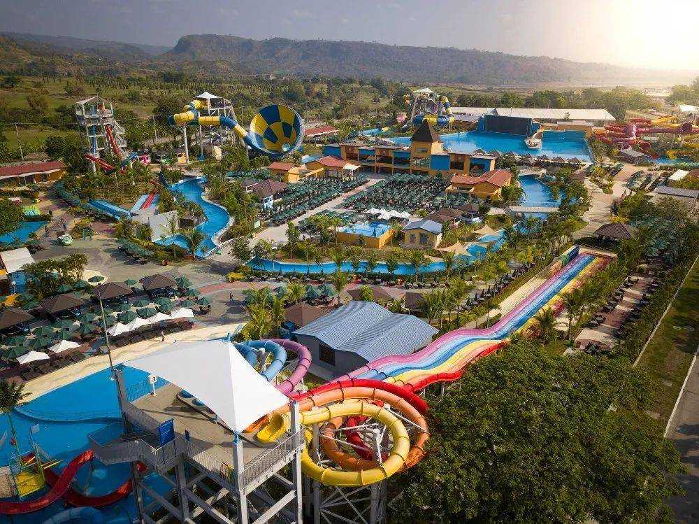 Clark/Angel City-Aqua Planet Waterpark in Cebu, Philippines reopens after COVID-19 outbreak