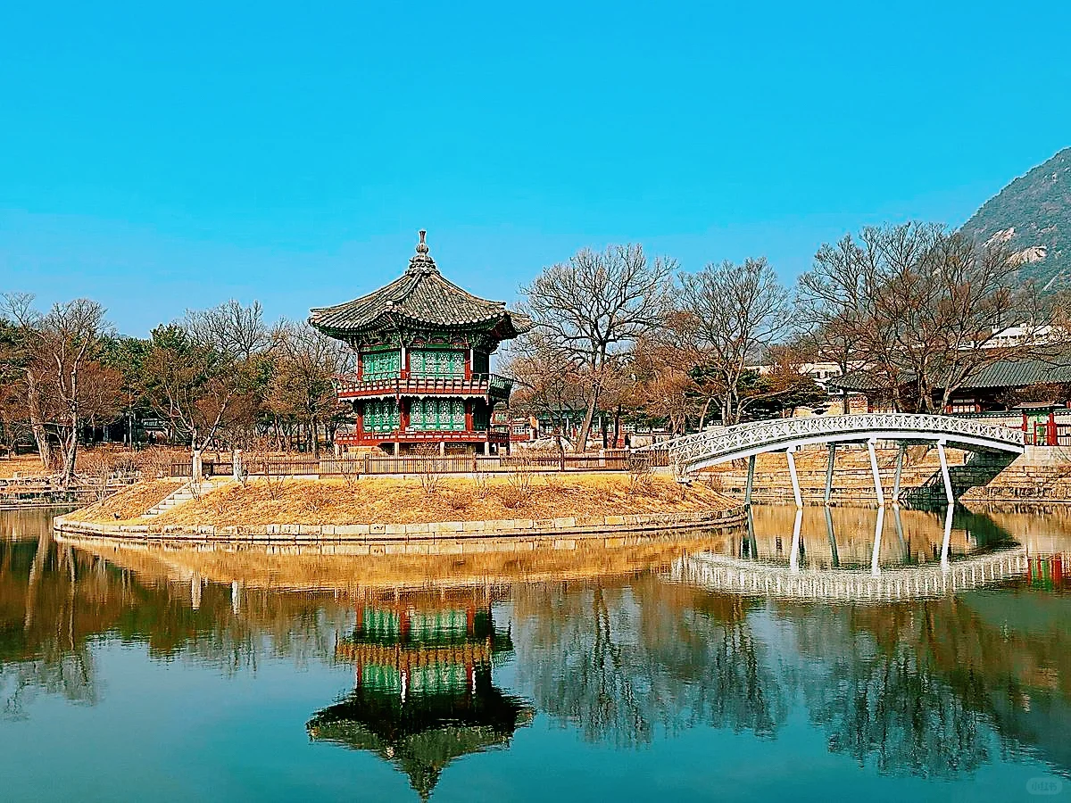 Seoul-Top 10 attractions in Seoul?. Gyeongbokgung Palace, Bukchon Hanok Village, Insadong Street...