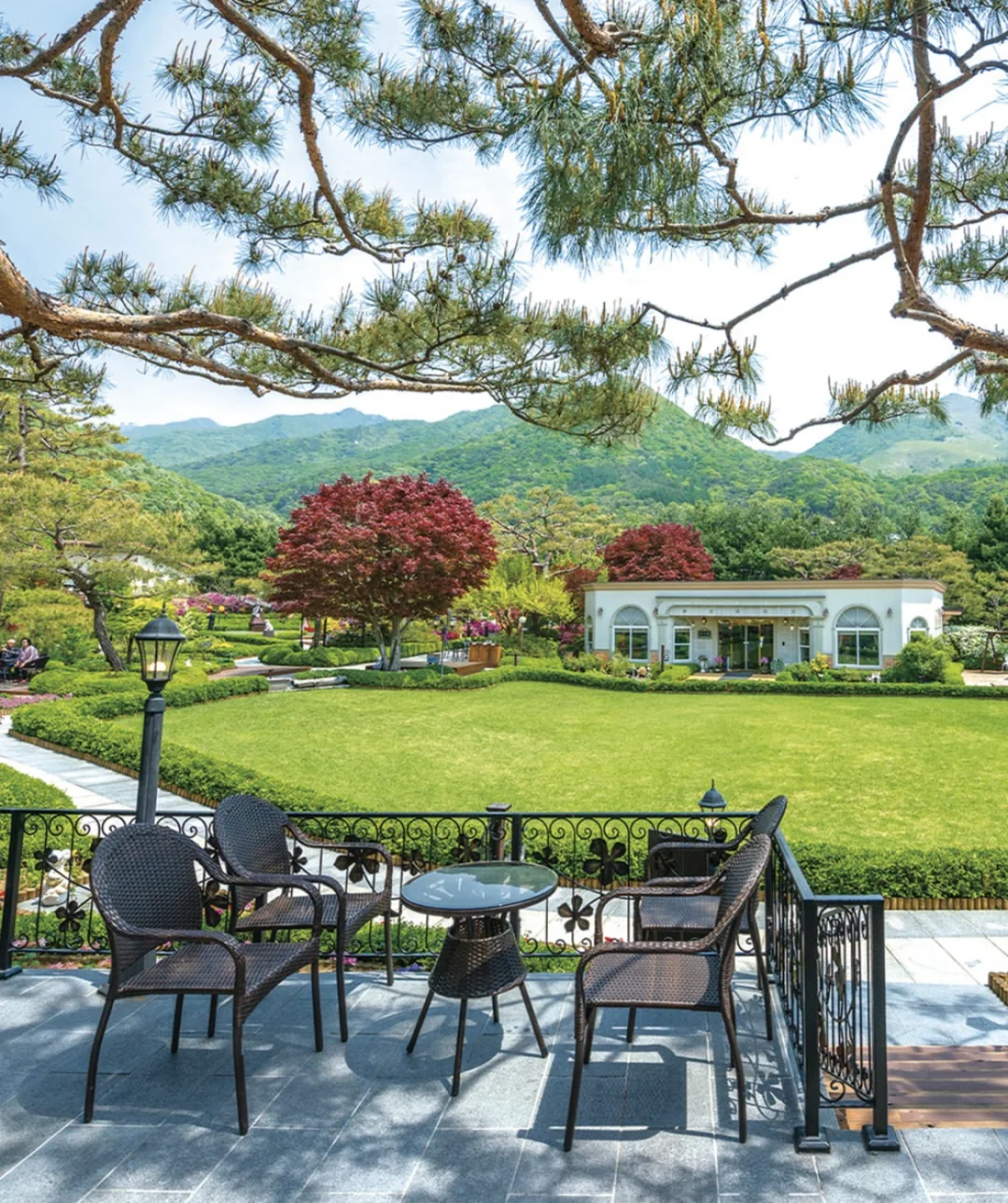 Seoul-The entire estate can be enjoyed for only 8,000 won?
