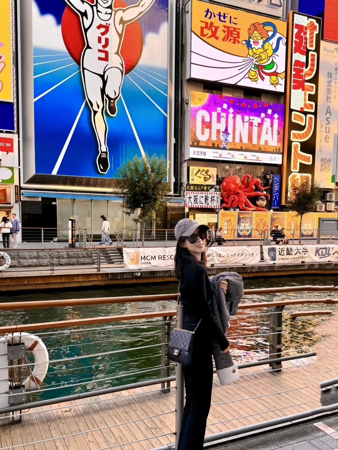Osaka-Osaka must-see attractions Shinsaibashi,?  food, shopping and street performances