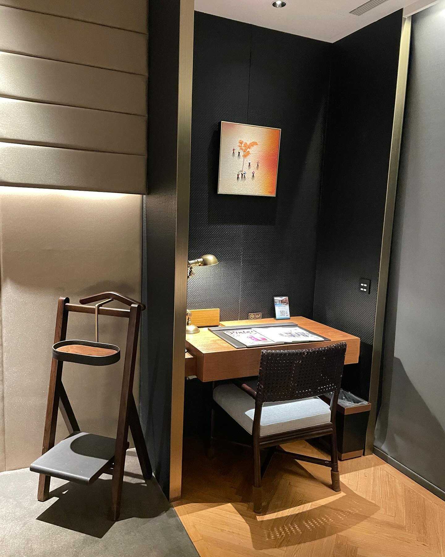 Taiwan-H2O Hotel Kaohsiung, rich drinks, fried food and Japanese breakfast