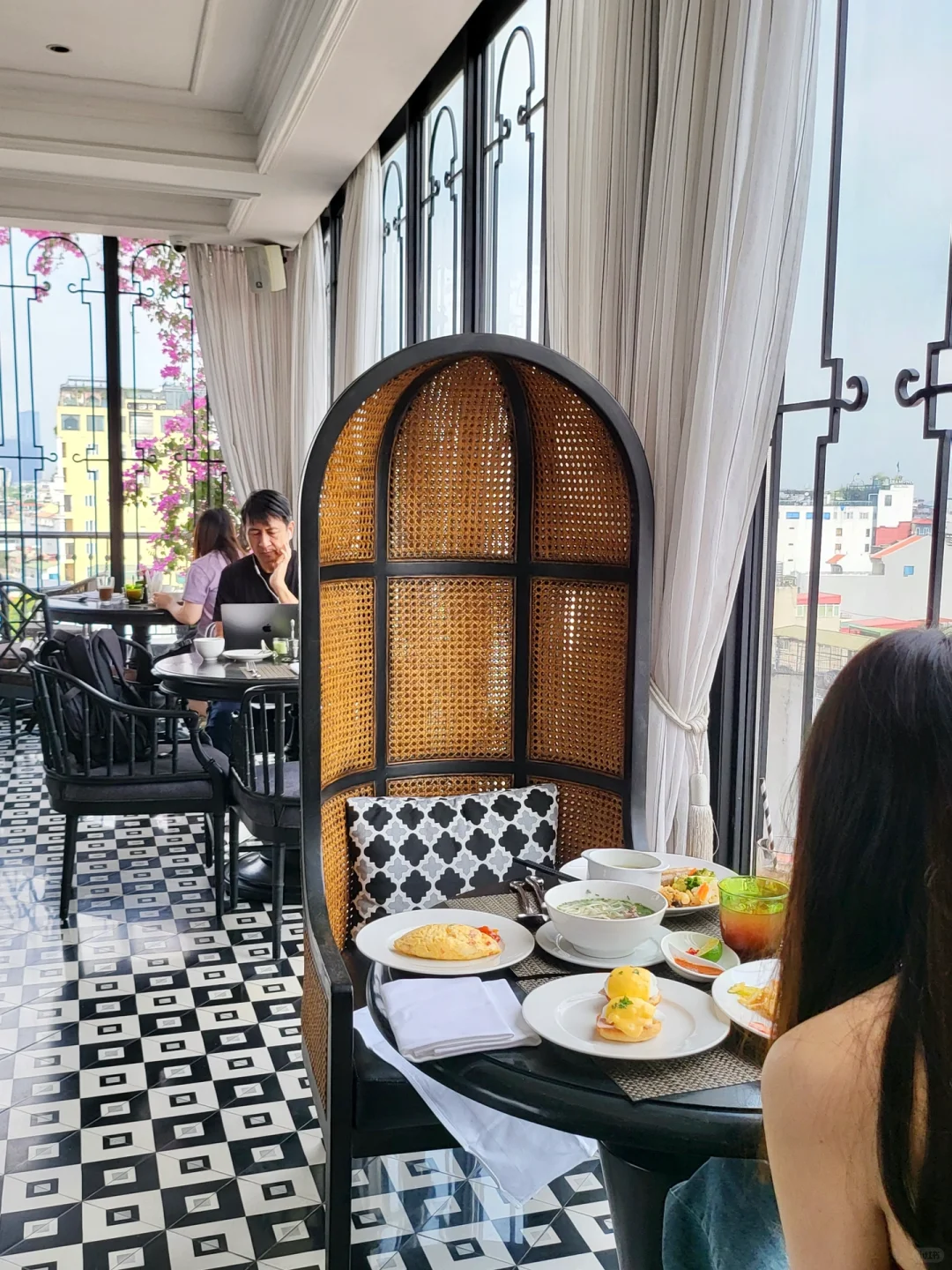 Hanoi-La Siesta Hotel?, a Hanoi hotel with luxurious decoration and spa experience