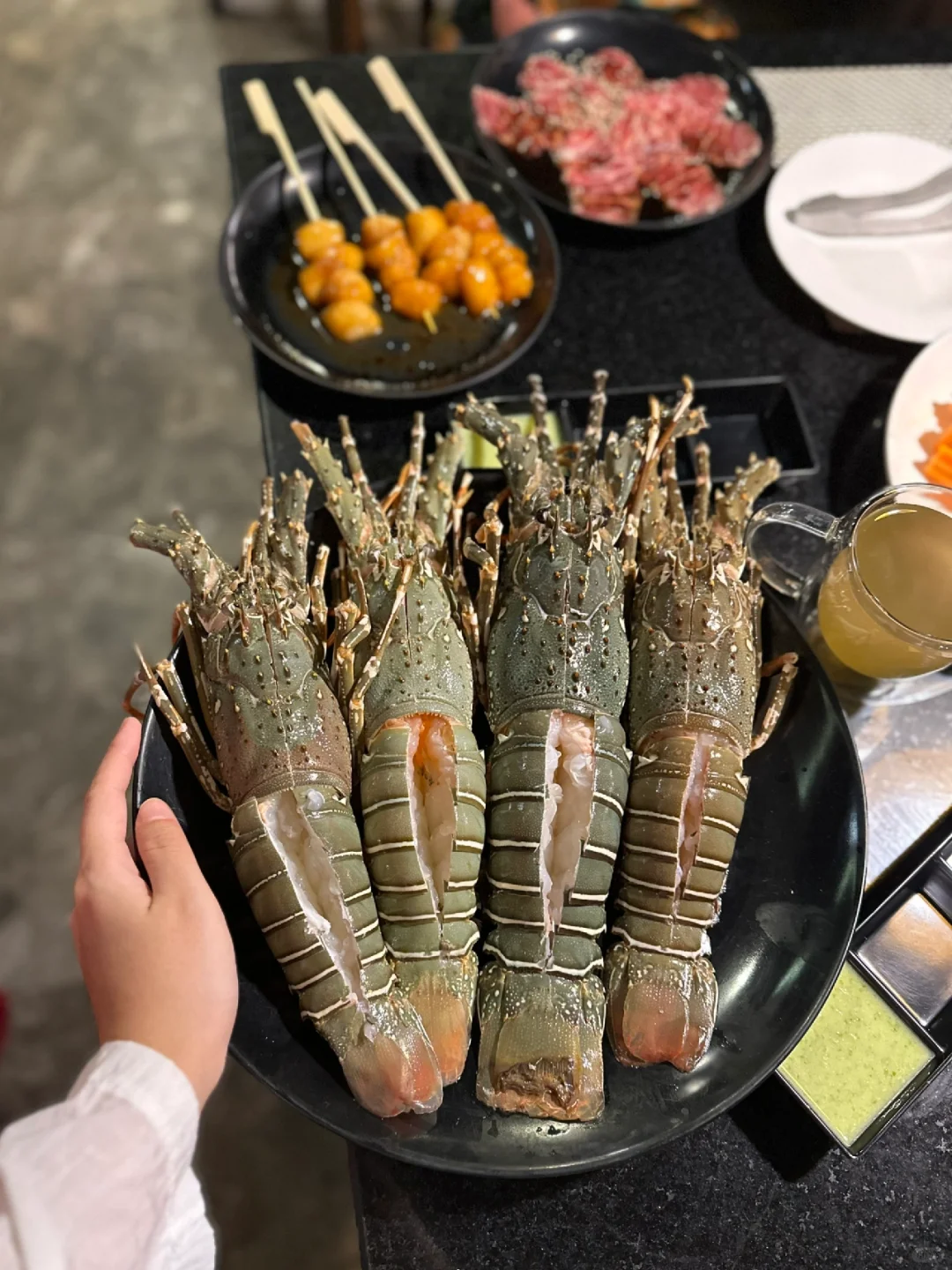 Chiang Mai-Chiang Mai Yuu Dai? lobster buffet, with 2 choices of original flavor and with cheese