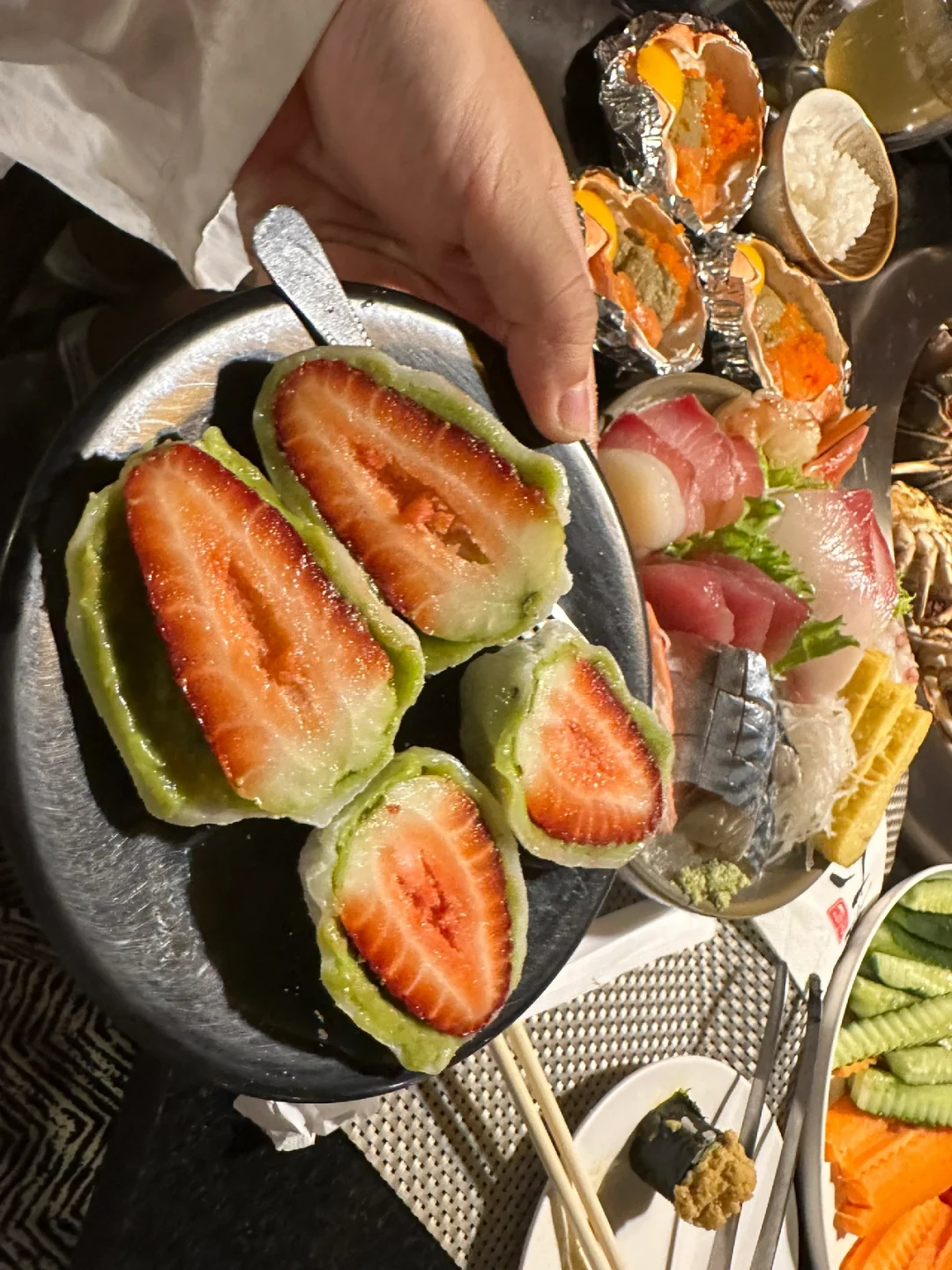 Chiang Mai-Chiang Mai Yuu Dai? lobster buffet, with 2 choices of original flavor and with cheese