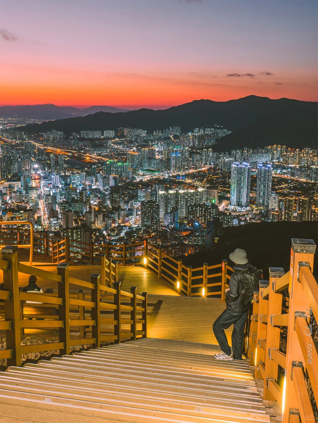 Busan/Jeju-Busan Night View ?｜Hwangnyeongsan Observation Deck & Beacon Tower