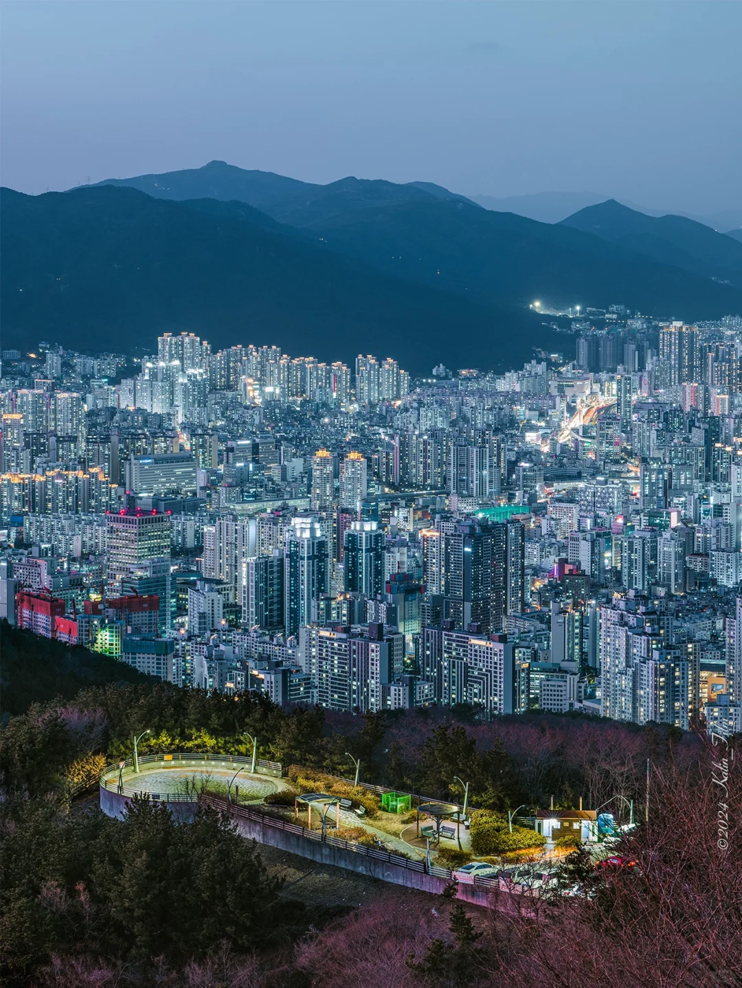 Busan/Jeju-Busan Night View ?｜Hwangnyeongsan Observation Deck & Beacon Tower