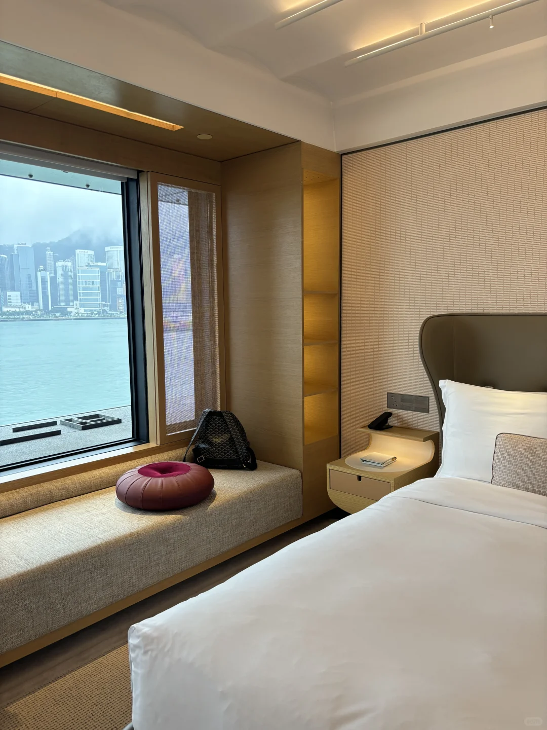 Hong kong-The Regent Hotel, Hong Kong, I am more and more obsessed with sea view hotels