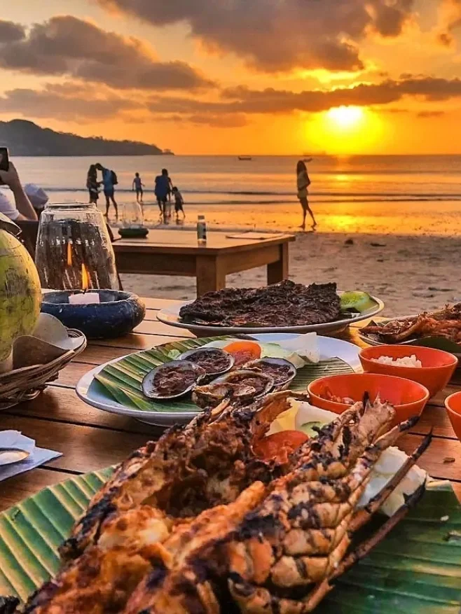 Bali-Must-try food when traveling to Bali. Recommended: Wahaha Jimbaran, Cuca Restaurant??