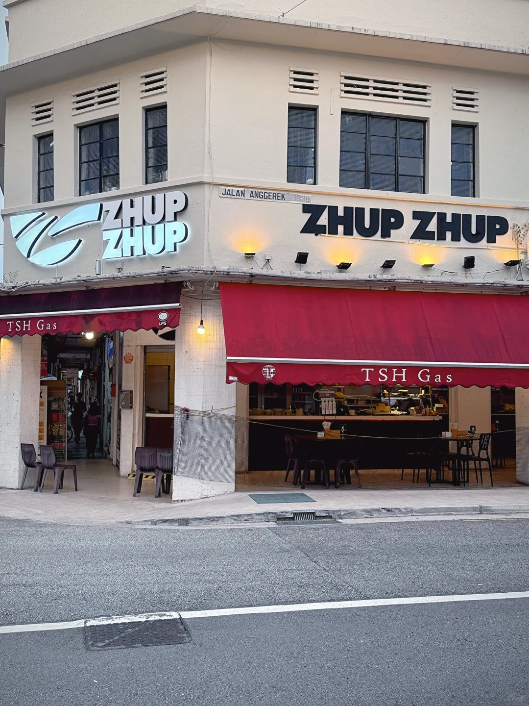 Singapore-Zhup Zhup by One Prawn & Co ?, Michelin recommended lobster rice