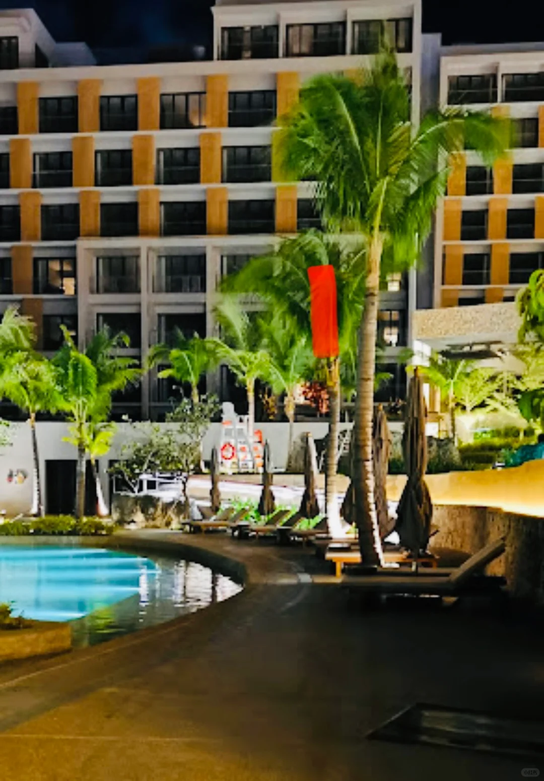 Cebu-The Buhi Cave? at the Sheraton Cebu Hotel is very romantic and suitable for couples